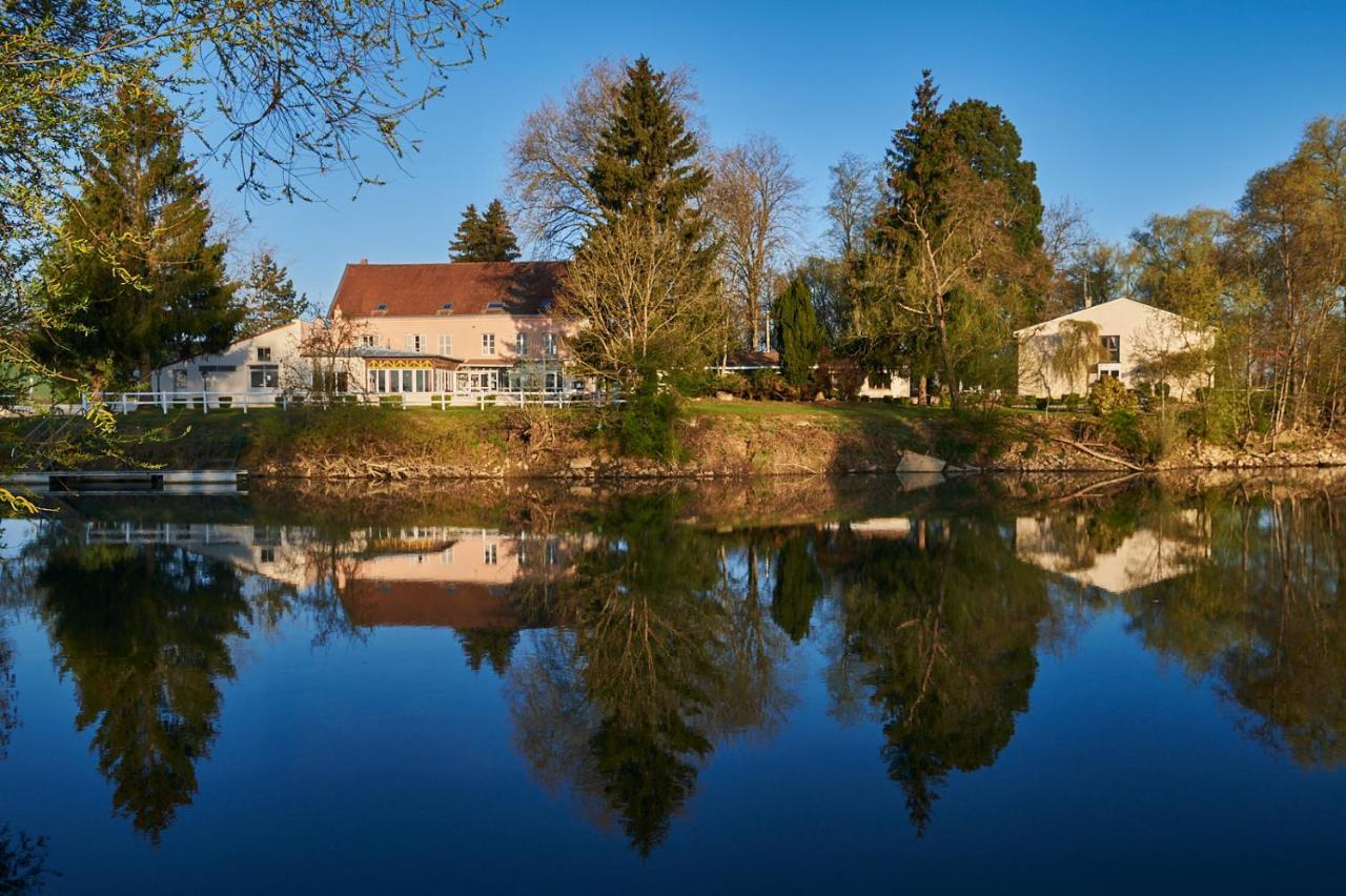 Auberge du port Bazeilles Exterior foto